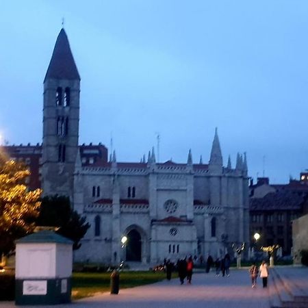 Precioso Loft En Pleno Corazon De Valladolid Lägenhet Exteriör bild